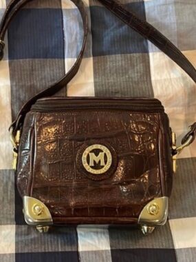 Metrocity Brown Croc-Embossed Leather Crossbody Bag